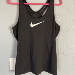 Nike racer back workout top